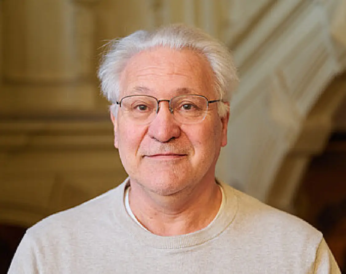 Prof. Francois Holtz